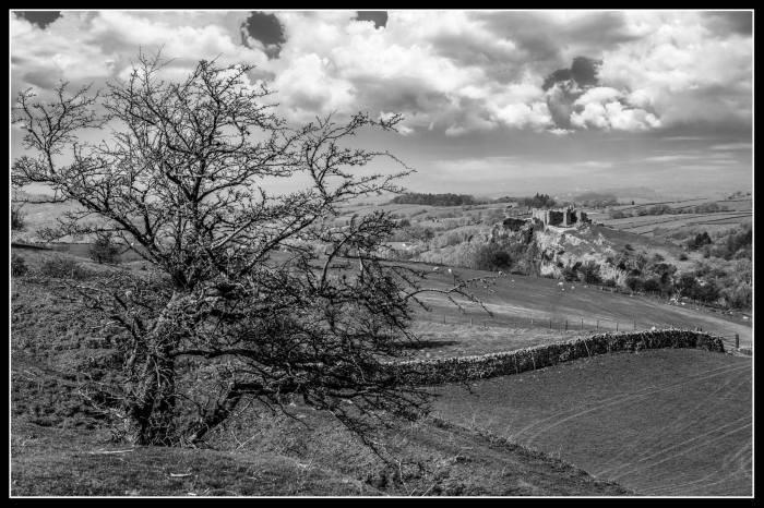 Carreg Cennen Castle
Keywords: Carreg Cennen