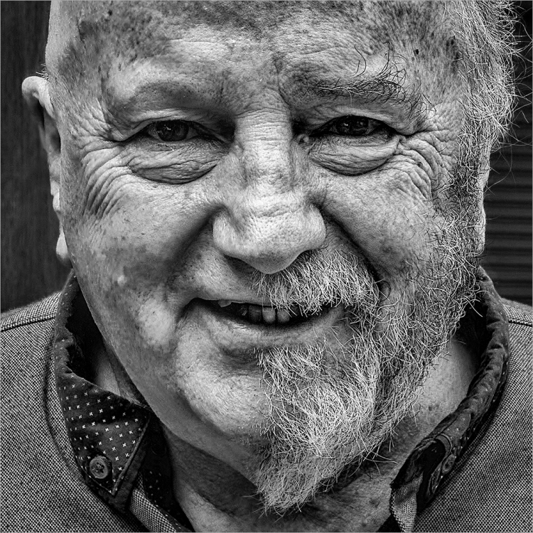 Half and Half
Scored 17 (pdi), people category.
Pentax K-5IIs. 43mm, f/11, 1/400sec, ISO 800, -0.3ev.
Also scored 20 in the 2019/20 season Neath home battle.
